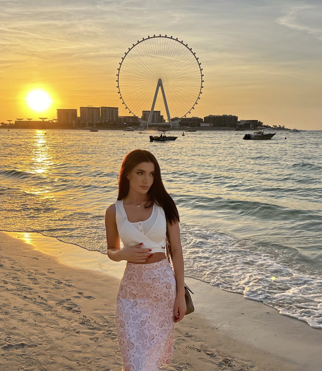 Do you want to go to the beach with me? 😍