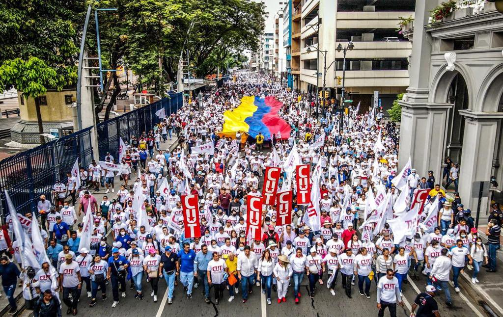Los trabajadores somos la fuerza #1 del país

Exigimos que se tomen en consideración temas laborales y de contratación colectiva en los planes de trabajo de los Precandidatos a la presidencia. No podemos ser ignorados en la construcción de Ecuador libre, justo, y transparente.
