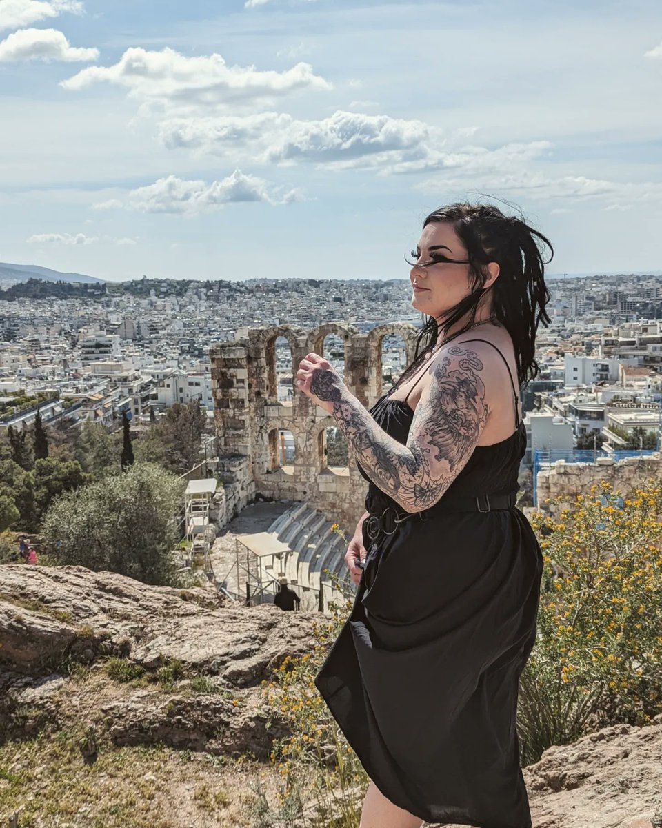 astrid_hexe's tweet photo. I loved being in Athens. Take me back please. https://t.co/A1HwxwNPJz