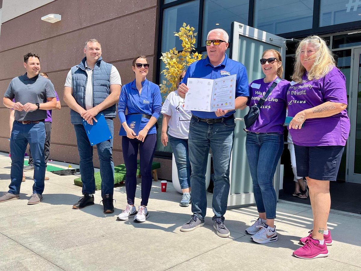 Andrea_Khanjin's tweet photo. It was wonderful to attend the grand opening of #TelusHouse at 155 Reid Dr. @cityofbarrie, during #TELUSDaysofGiving.
Thank you to Dana for the lovely tour. The new place reflects Telus’ active role in supporting local grassroots projects, charities and organizations. https://t.co/bx1kGmPRBd