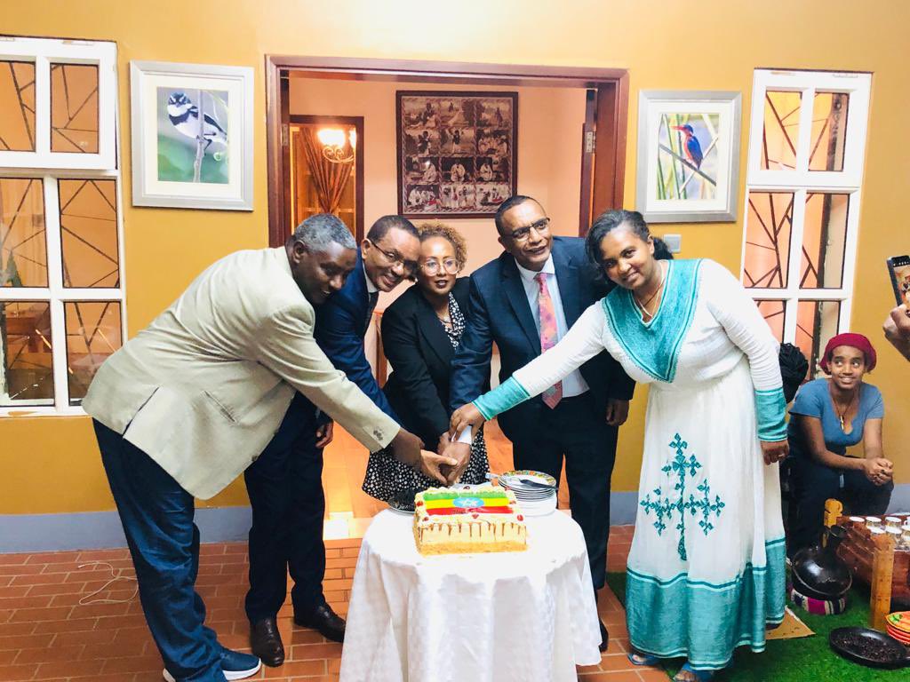 EtsegenetYimenu's tweet photo. Delighted to welcome Z Outgoing Chairperson of Ceasefire &amp; Transitional Security Arrangements Monitoring &amp; Verifi. Mech.(#CTSAMVM)Lt. Gen. Asrat Denero, &amp; Z incoming, Maj. Gen. Hailu Gonfa to Z Ethiopian Res. &amp; Chancery. I congratulated z newly assigned chairperson.@mfaethiopia https://t.co/JO3x00w7Te