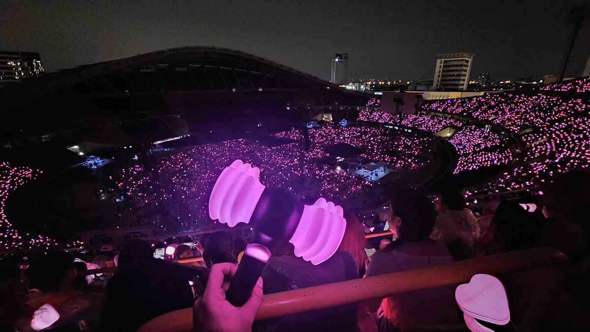 ikangkk's tweet photo. คอนรอบนี้ด้วยความอยู่บนดอย
เลยเช่าโทรศัพท์มาถ่ายเก็บบรรยากาศ 
โมเม้นต่าง คือฟินมาก

ใครจะเช่าโทรศัพท์ก็แนะร้านนี้เลย
บริการดีมาก
#PhoneByLarchan https://t.co/UyDGQ4CogR