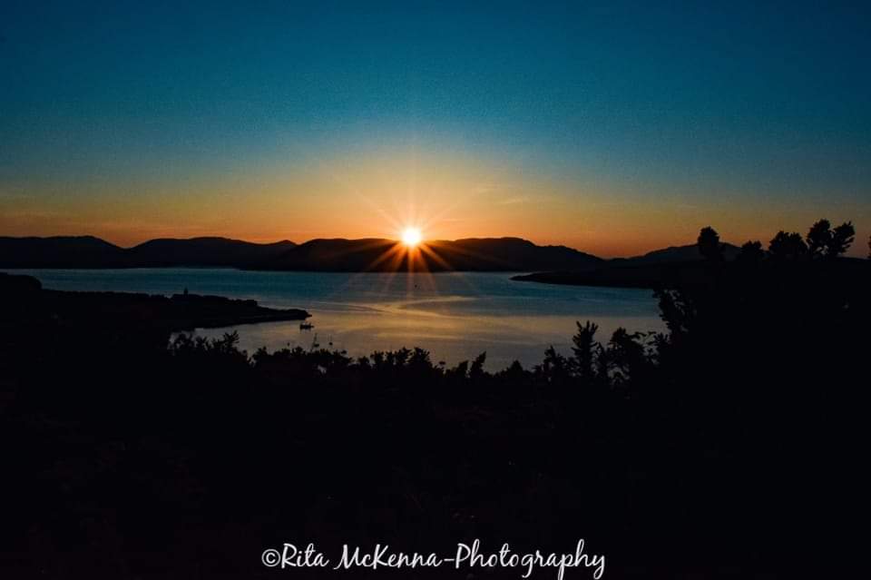 Sunset this evening from Lyle Hill Greenock

Thanks to @RitaMcKenna11 for the photo

discoverinverclyde.com

#DiscoverInverclyde #LyleHill #DiscoverGreenock #Greenock #ScotlandIsCalling #VisitScotland #RespectProtectEnjoy
