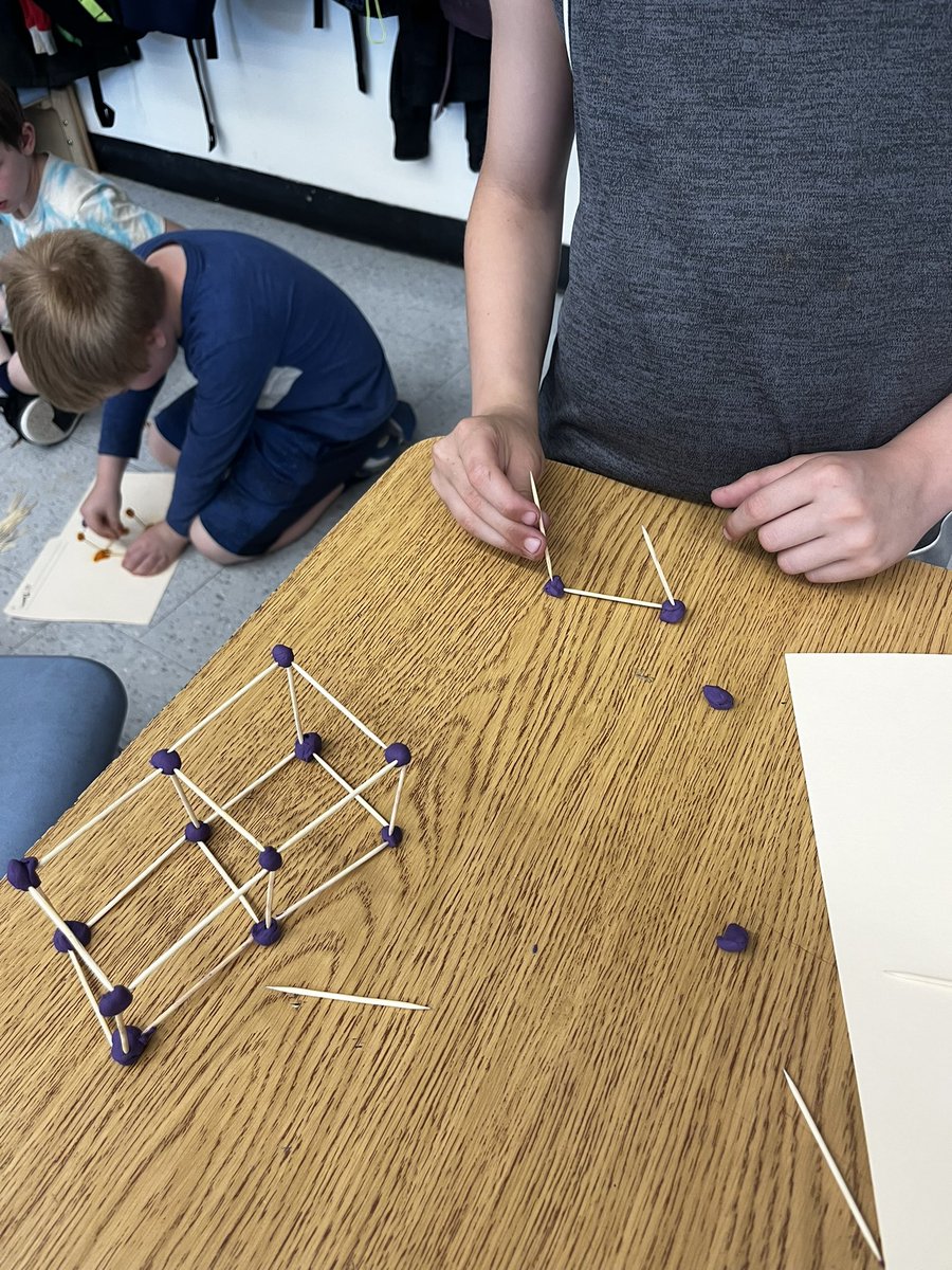 Ms Simonsen tweet media