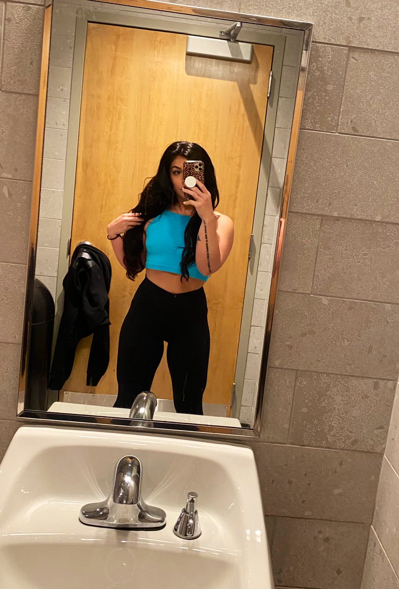 Study sesh in the starbs per usual