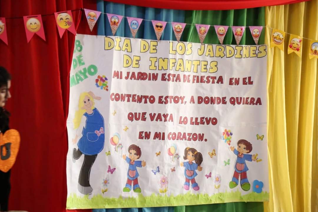AlbarracinDif's tweet photo. Junto a la comunidad educativa de la Escuela Víctor Mercante celebramos la Fiesta de los Jardines de Infantes.
Un grato momento compartido con los chicos y sus familias, en donde también tuvimos la oportunidad de reconocer la tarea desarrollada por los docentes del nivel inicial. https://t.co/YkNBnIiw3C