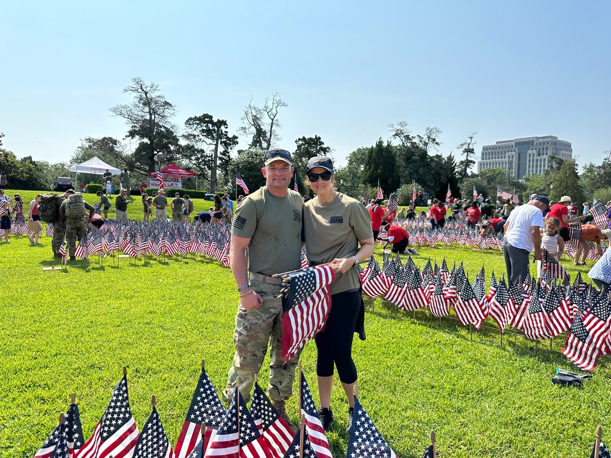 DrTMStewart's tweet photo. @LANationalGuard
paid respect and honored our fallen Soldiers with their @HeroHump2023. The march ends with a flag for every Soldier placed at the LA State Capitol. Today we honor the Soldiers and their families- for their work and sacrifice for our freedom. #MemorialDay2023 https://t.co/gcoYpIvgd9