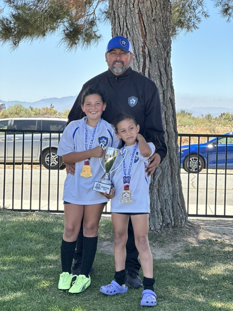 coachjrlomeli's tweet photo. #coachjomeli #californiaunitedfc #californiacup #Champions brought the California Cup home #Fillmore https://t.co/8Ugbl4hzQe
