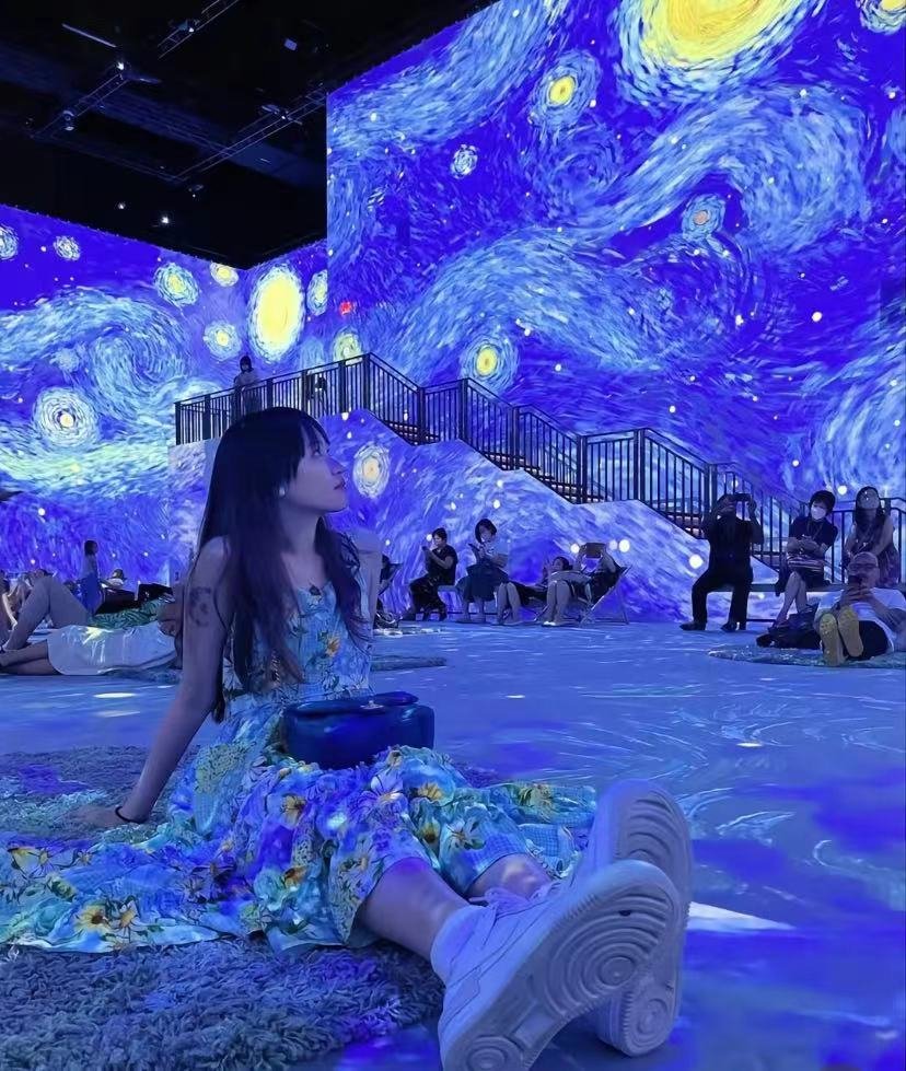 吴广平 on Twitter: "#这里是青岛 漫天繁星因你而来,沉浸式体验梵高星空艺术馆,美好就在身边! The stars come
