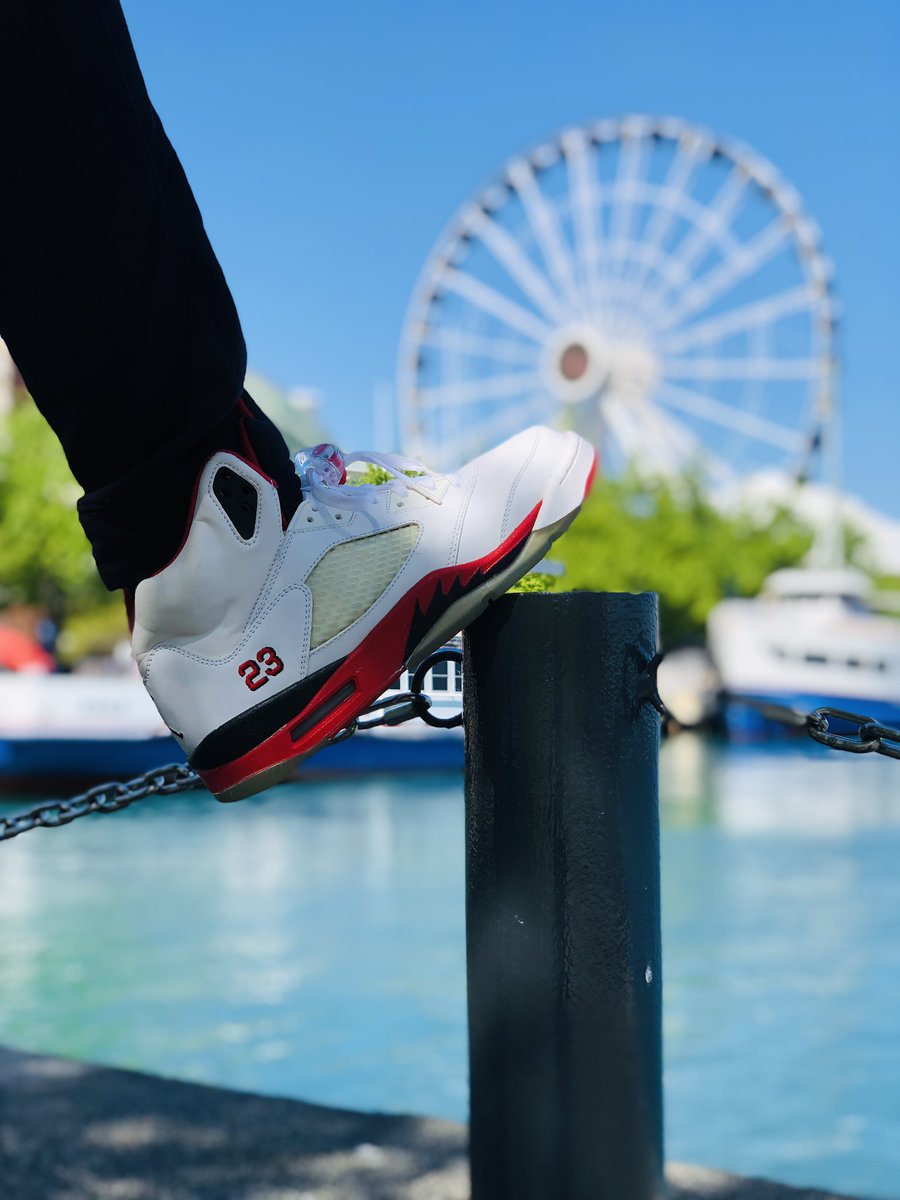 Happy Memorial Day! Let’s not forget what this day is about as we enjoy the cookouts and being with our family and friends. 🫡 #HonorTheFallen #SupportOurTroops #KOTD #AirJordan #AJ5 #JordanYear #NavyPier #Chicago #yoursneakersaredope #snkrsliveheatingup
