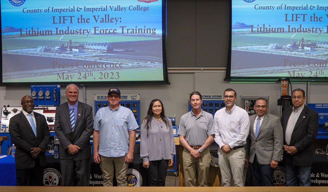Imperial Valley College Launches Training Program for Lithium Industry and Geothermal Energy beyondbordersnews.com/imperial-valle… <a href="/ivcollege/">Imperial Valley College</a> <a href="/ImperialCntyCA/">County of Imperial</a> @lithiumvalley