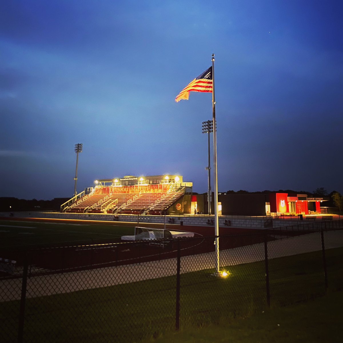 Remember and honor those who made the ultimate sacrifice! 🇺🇸
#MemorialDay2023 #DUFB23 #UBUNTU #SpotTheBall