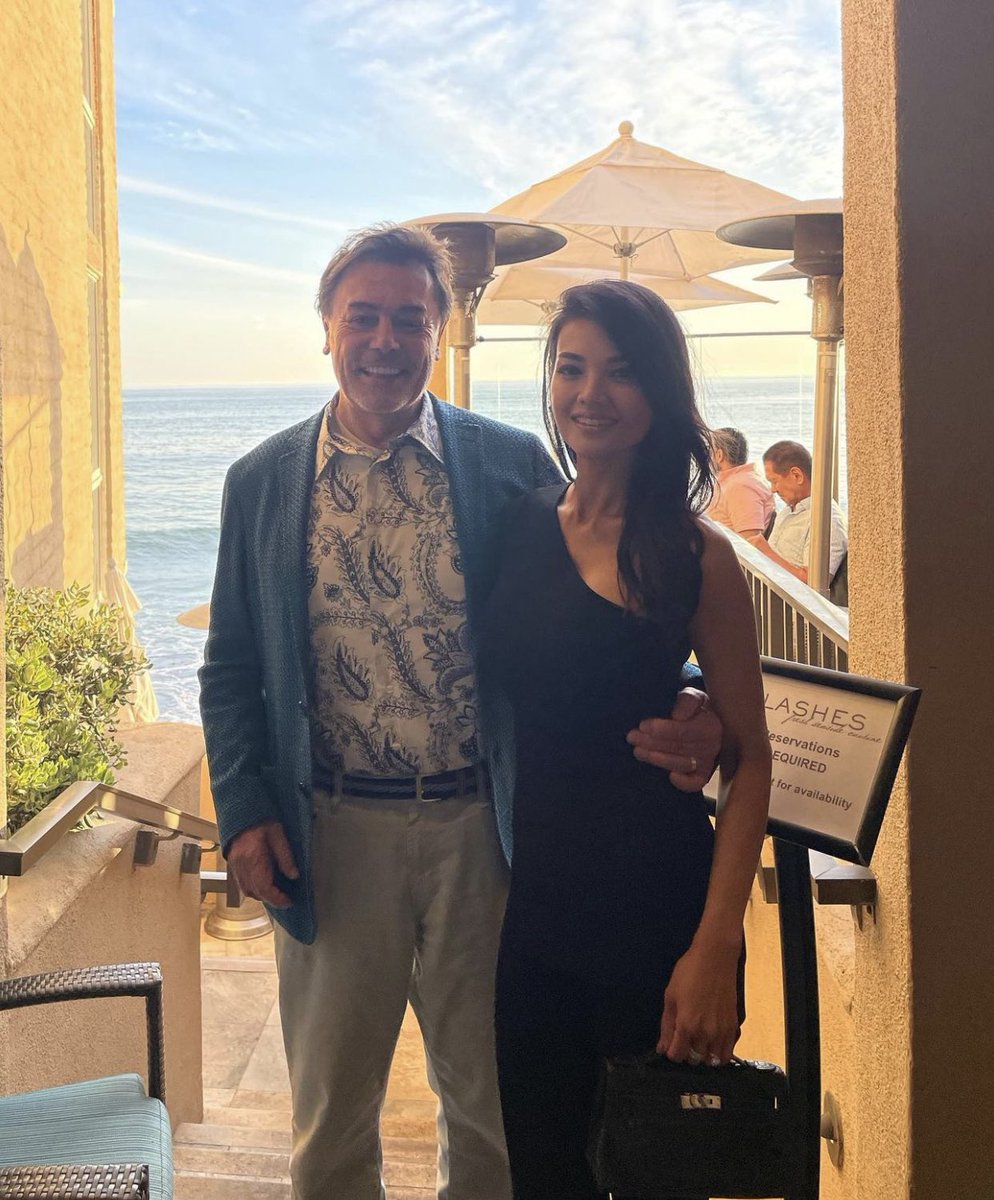 quinnfarah's tweet photo. Yes, my husband has the best smile in the world! 😁🤩 I hope everyone is enjoying the long weekend 💓🎊 #SpoiledWife https://t.co/uK44eASY73
