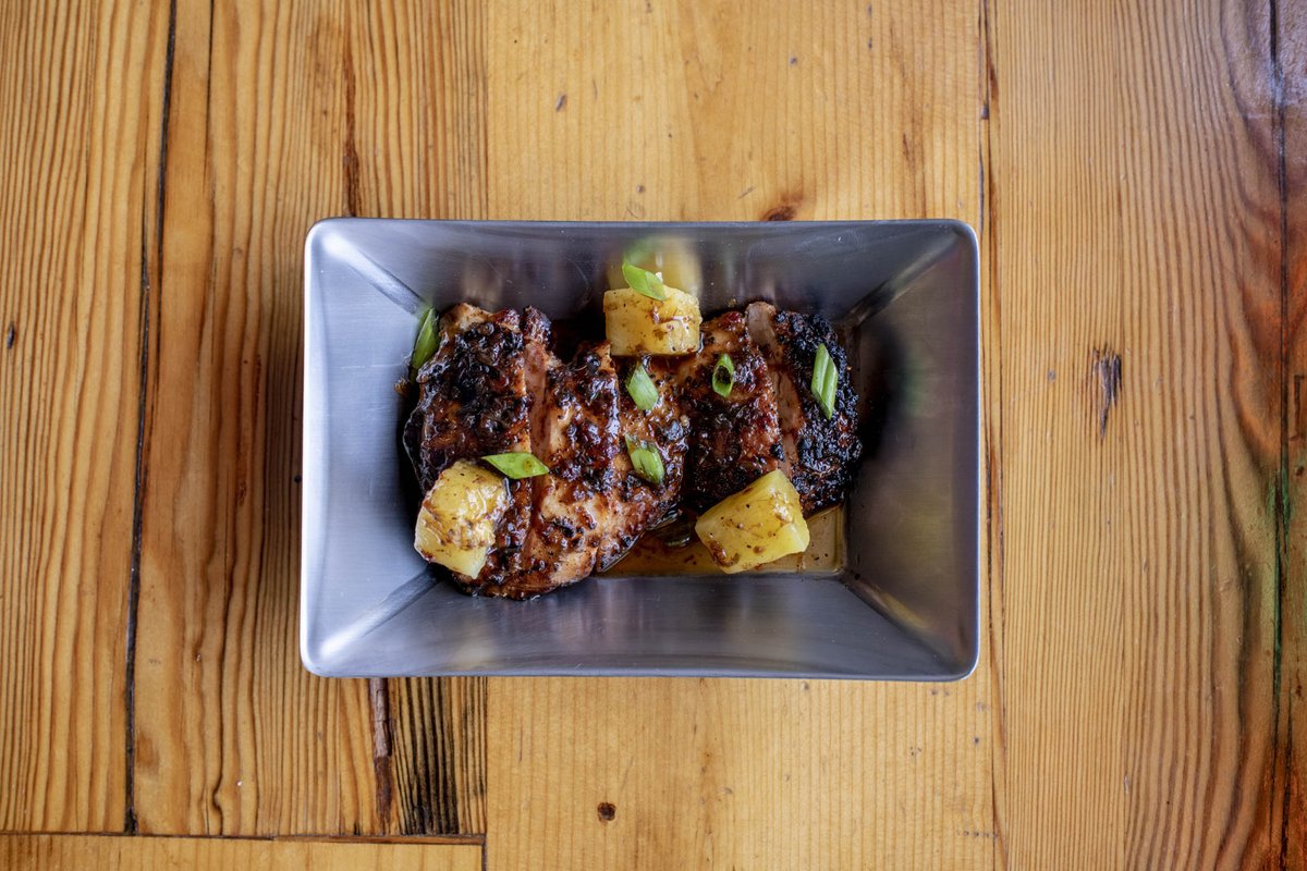 soulbowlmn's tweet photo. Uhhh...yes please! Skip Marley - Jerk BBQ Chicken https://t.co/bTuwrzTmmC