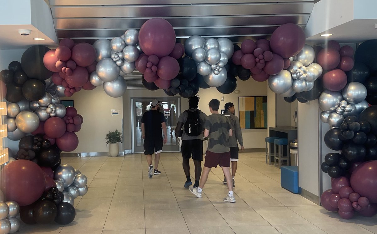 Club <a href="/DJ2g23/">David “DJ” Hicks Jr.</a> hooked up and ready to go! 

Words can’t express how proud I am and ready to see what the future holds. 

Stay Humble, Hungry, and out work everyone! Love you. 

<a href="/AggieFootball/">Texas A&M Football</a> #GigEm 👍🏿