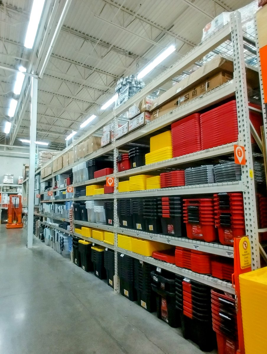 corey4159's tweet photo. D23/59 Associates Terry, Jose and Bud killed it packing down and organizing totes today. Good job yinz! 
@bishoff_tim @TheeRyanKearns @HomeDepotRoss https://t.co/MdBnzBOLXI