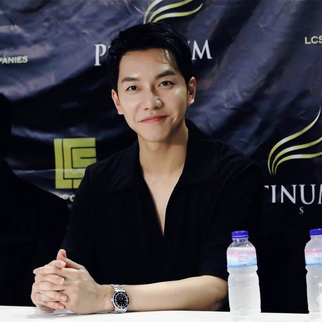 #LeeSeungGi & a group of Korean investors will invest with the Chavit’s LCS group of companies in the Philippines's entertainment industry & real estate, particularly the 'Little Seoul' estate in Pasig City. 

Repost: Manila Bulletin  mb.com.ph/2023/5/28/lee-…
#아승기 #HumanMade