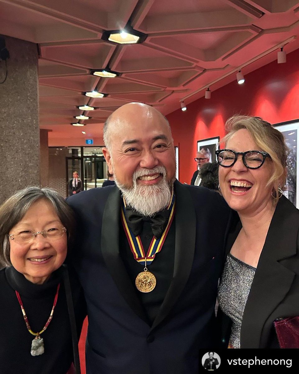 vstephenong's tweet photo. So happy to get a photo with Steven Yuen who played Ensign Harry Kim on Star Trek Voyager at this year’s Governor General's awards.  As he famously said "The needs of the me outweigh the needs of you.  Qapla'!"

#alllooksame #allrooksame #startrek #starwars #mandalorian https://t.co/Me3CNImi6t