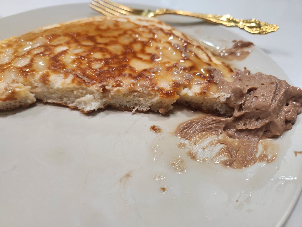 Protein pancakes for the win!

Over 30gr protein and still fluffy and delish