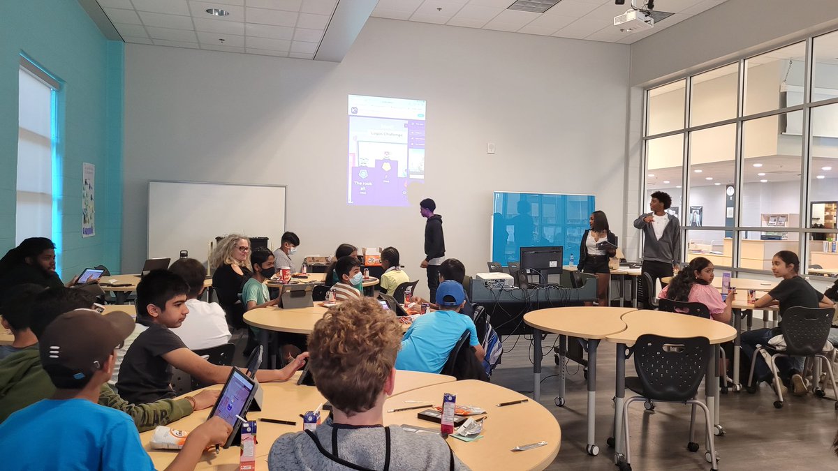 Feeder schools EML workshop led by <a href="/fmssarrows/">Fletcher's Meadow S.S.</a> students.