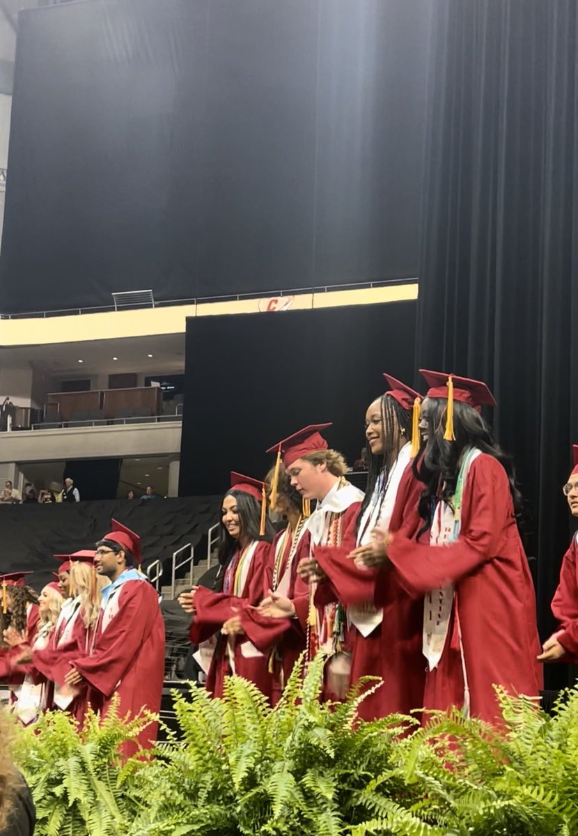 KellerISD's tweet photo. 🎉 @KellerCentralHS has officially crossed the stage! Congrats, grads! 🎓 #KISDGrad23 #CelebrateKISD https://t.co/Zt3ZeNwvF3