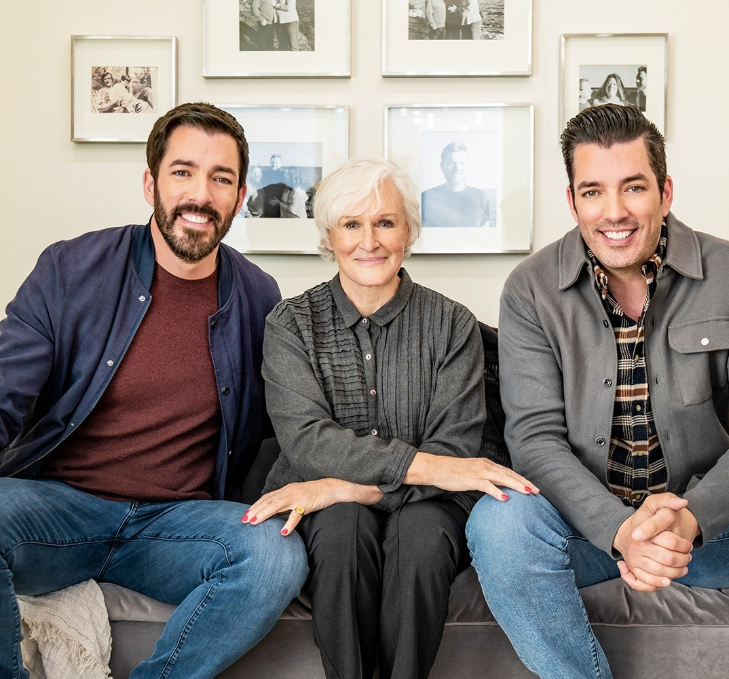 badpostclose's tweet photo. Glenn Close and The Property Brothers on Celebrity IOU https://t.co/3MfKrOQC1I