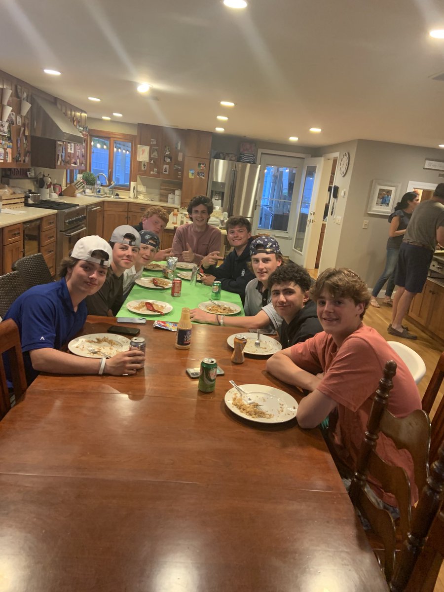 EGAvengersgolf tweet media