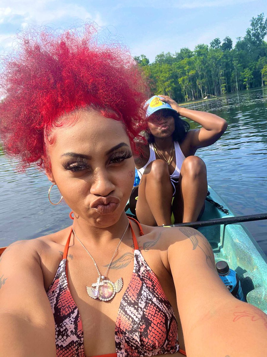 babiikeeks_'s tweet photo. At the springs with it 🫶🏽🫶🏼 https://t.co/eDsYQFcIOP