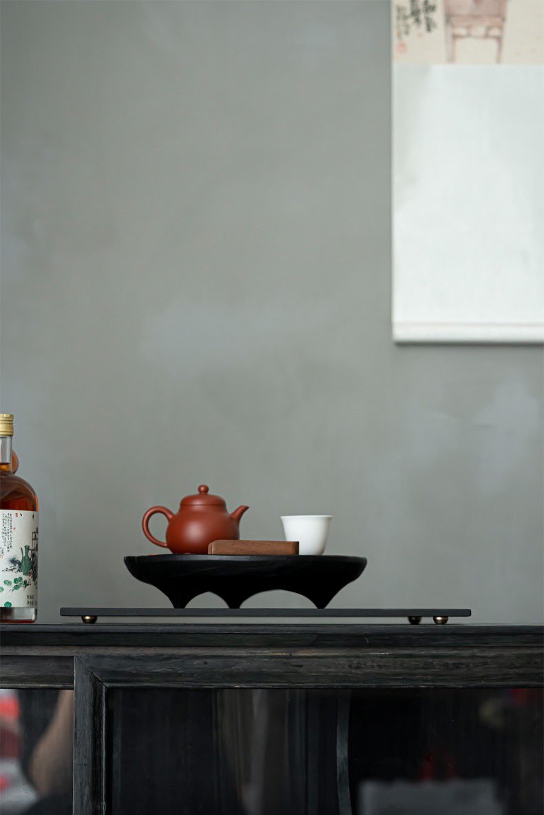 morimatea's tweet image. What a good thing it is to enjoy the rare tea with a favorite book or a couple of close friends!
.
.
.
#minitable #portable #zisha #teapot #teacup #chaxi #carbonization #naturaltexture #beautycreations #creationunique #wonderfulrooms #tearoom #peaceandquiet #quietmind #morimatea