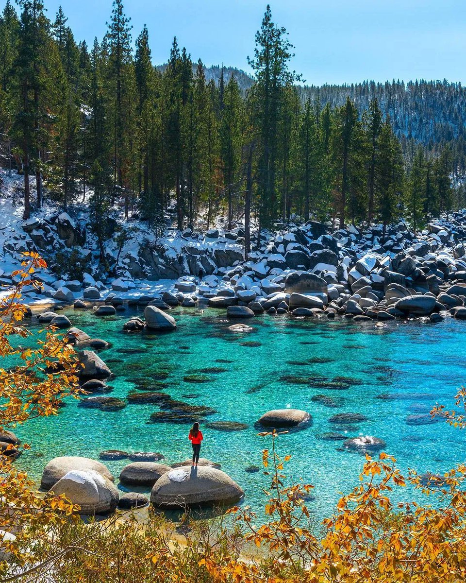 Lake Tahoe In California, USA 📸 🇺🇸 
#laketahoe #tahoe #california #southlaketahoe #nevada #nature #travel #lake #tahoelife #reno #truckee #lakelife #renotahoe #mountains #naturephotography #keeptahoeblue #tahoesouth #visitcalifornia #laketahoelife #adventure #sierranevada