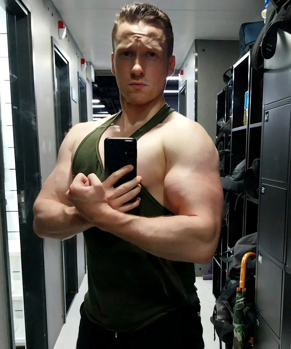 ThatGuy Supports The WGA On Twitter RT ZAWORLDO My Muscles Are thatguy-supports-the-wga-on-twitter-rt-zaworldo-my-muscles-are