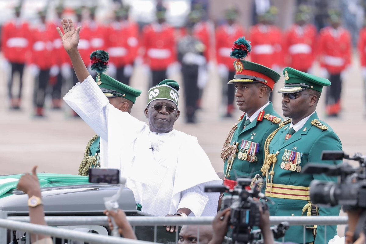 Alternative_N30's tweet photo. Veuillez agréer Monsieur le Président Bola Ahmed Tinubu, nos voeux de sincères félicitations, pour votre élection à tête du Nigéria, ce grand pays africain, ami et frère. Nous vous souhaitons plein succès tout au long de votre mandat. #CIV225 #nigeria #BolaAhmedTinubu https://t.co/sMSa6TmBn5