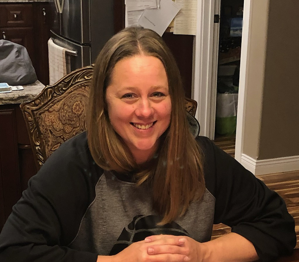 Missing woman last seen near #Lloyd: Angela Herzog (42 y/o) was last seen on Highway 303 and Range Road 3273 near #Lloydminster on May 27. RCMP say she is 5’4 with medium-length dirty-blonde hair and green eyes. She was last seen wearing a grey "Vans" sweater. RT?