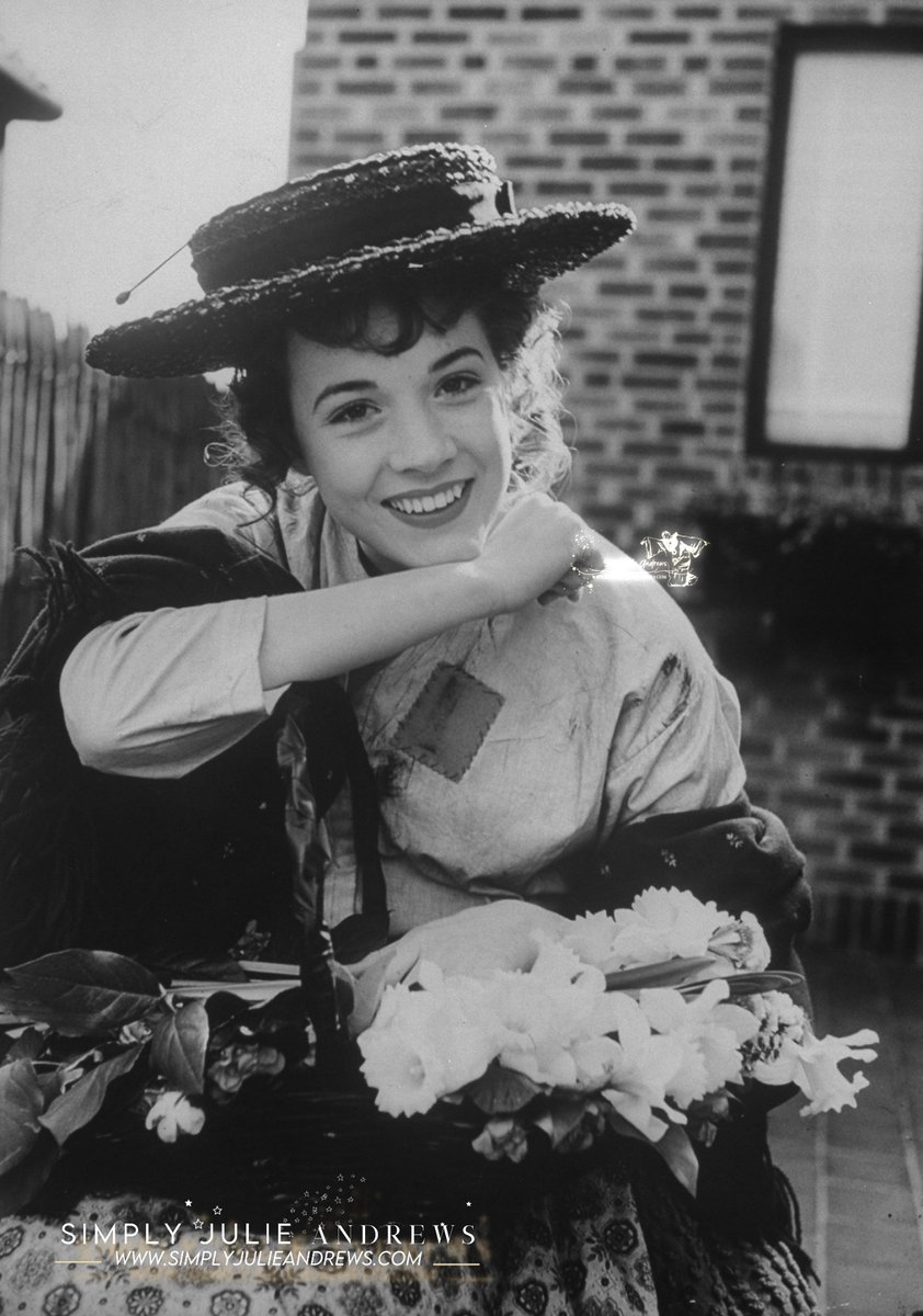 Life cover and photoshoot, from 1956

#JulieAndrews