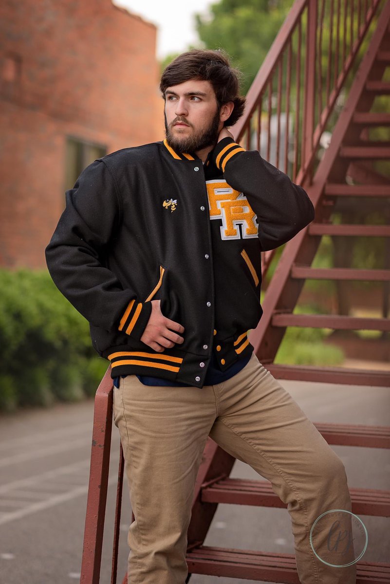 LPJPhotography's tweet photo. Drew .. RRHS Class of 2023 https://t.co/BB6anxGUBD