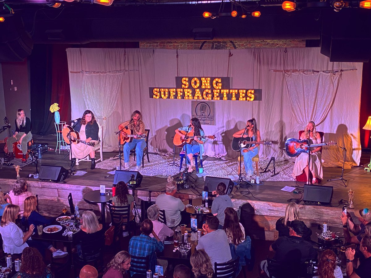 Great to be back with my friends at Song Suffragettes. So many great women up on the stage tonight, and these stories are weaving their way into and throughout my research.

#SongSuffragettes #Country #Music #ListeningRoom #Research #PhD #Nashville #WomenOfCountry