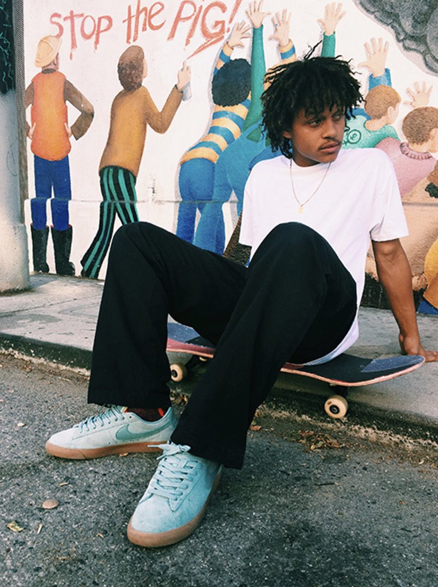 Supreme__Hustle's tweet photo. 09/14/2016
Supreme/Nike SB Blazer Low GT 

•Made exclusively for Supreme, the Blazer Low GT was offered in three color ways. 

•King Puppy by William Strobeck https://t.co/2uxyCKox0z