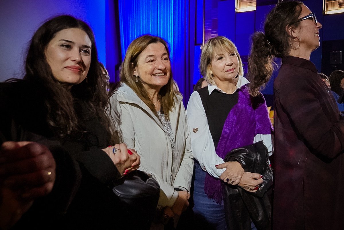 5.
Cómo parte de esas acciones, desde 2021 entregamos el reconocimiento #EvaLandeck en el Festival Internacional de Cine de #MarDelPlata, a las producciones nacionales que se destaquen por la perspectiva de género.