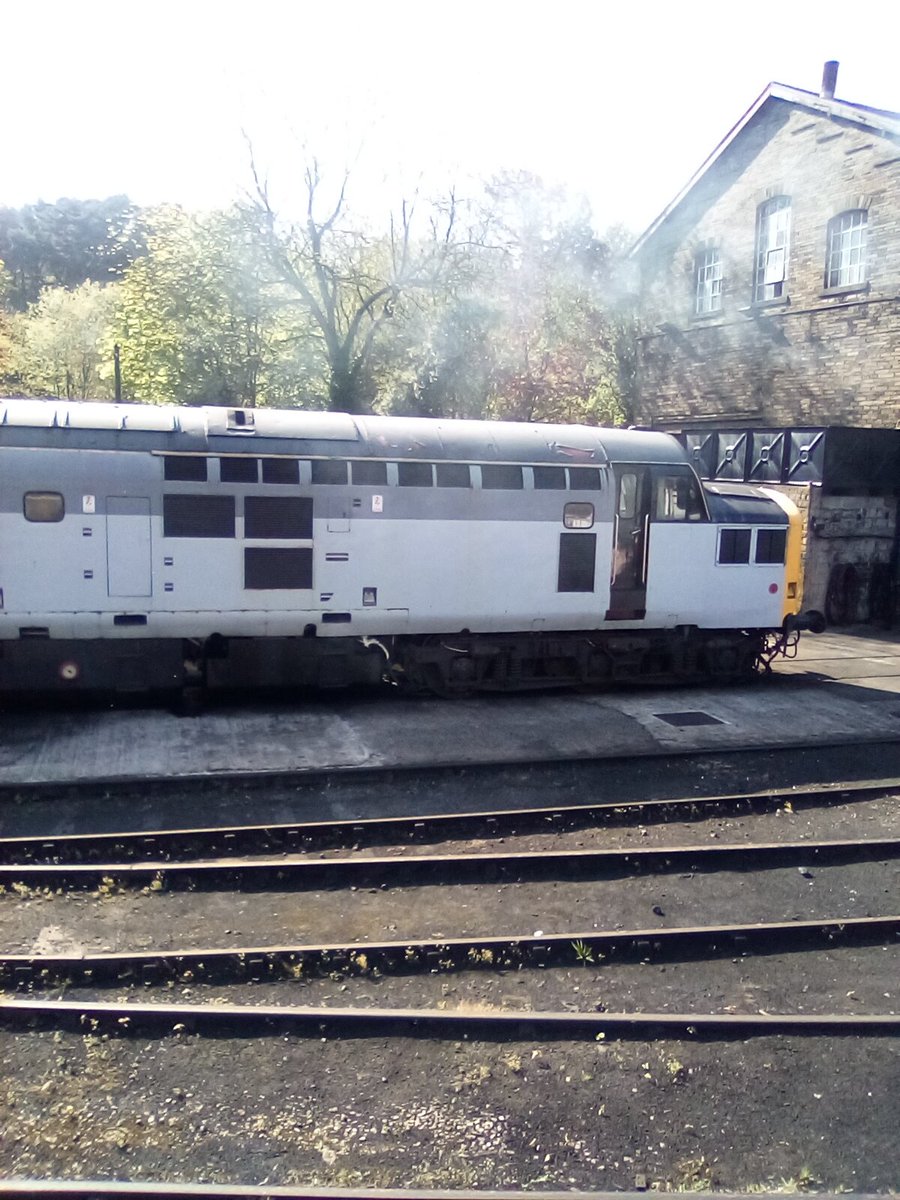 JoanneFreyja's tweet photo. #ukrailscene #uktrains #railfans #trainstation  #trainphotography #rail #urbanfantasy #britishrailways #steamloco #gwr #steamrailway  #greatwesternrailway #steamtrainsofinstagram  #locomotives #heritagerailway  #steamengines #trainspotter #railroad #urbanfantasyart https://t.co/XuPieZJU3O