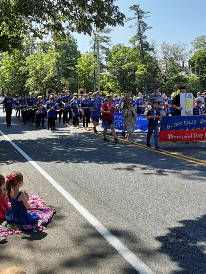 QBYbands's tweet photo. 7th and 8th grade bands in the Memorial Day parade today.  Giving our time to show our gratitude to all who served our country. https://t.co/rEq7dyheiJ