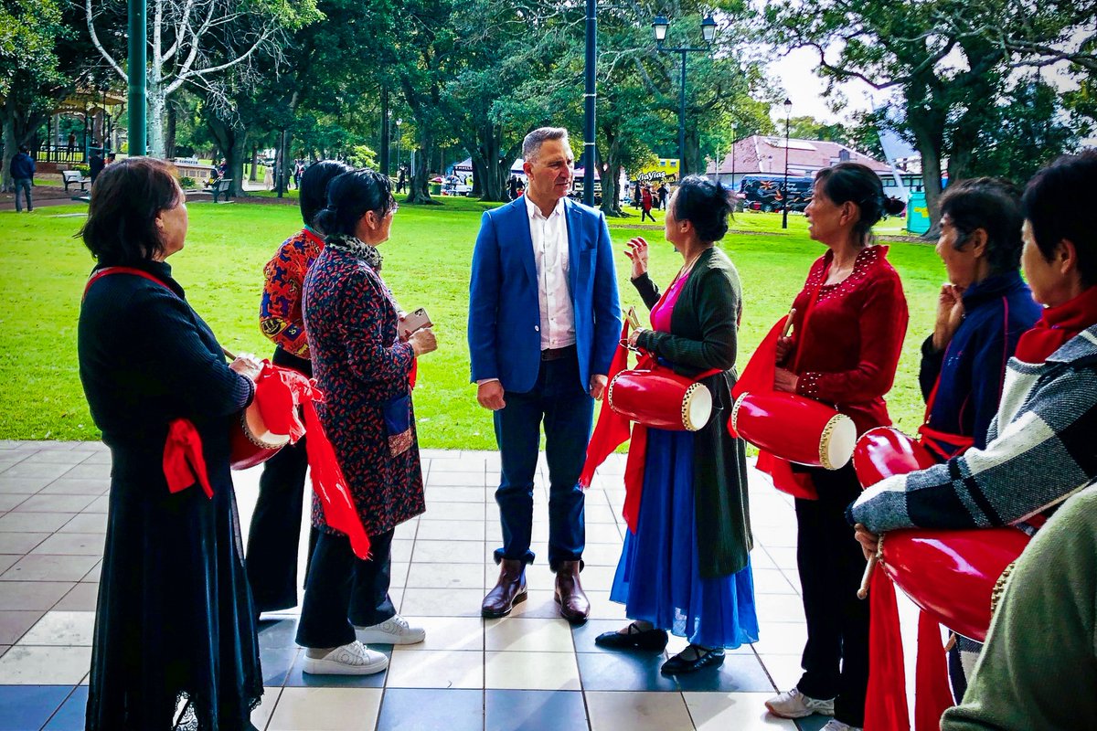 MayorofBurwood's tweet photo. Always lovely to stop and chat with the Sydney Chinese Drum Art Troupe when I'm passing through Burwood Park! https://t.co/UNm5depihh