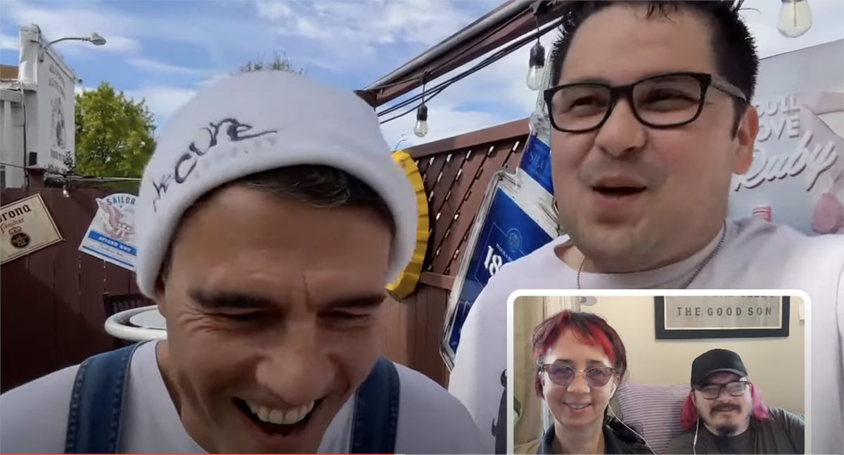 Andy, Carl and I Speak to Franco, whose traveled for over two weeks following The Cure - from Argentina! Thanks to <a href="/andythecur3fan/">Andy Carreon</a> for being our Spanish translator. We'll need more like this for tour in the fall! #thecure #curefans #argentina
youtube.com/live/g65Q6iJZE… via <a href="/YouTube/">YouTube</a>