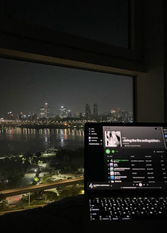 Dearminniez's tweet image. Pós filme de ontem com ele