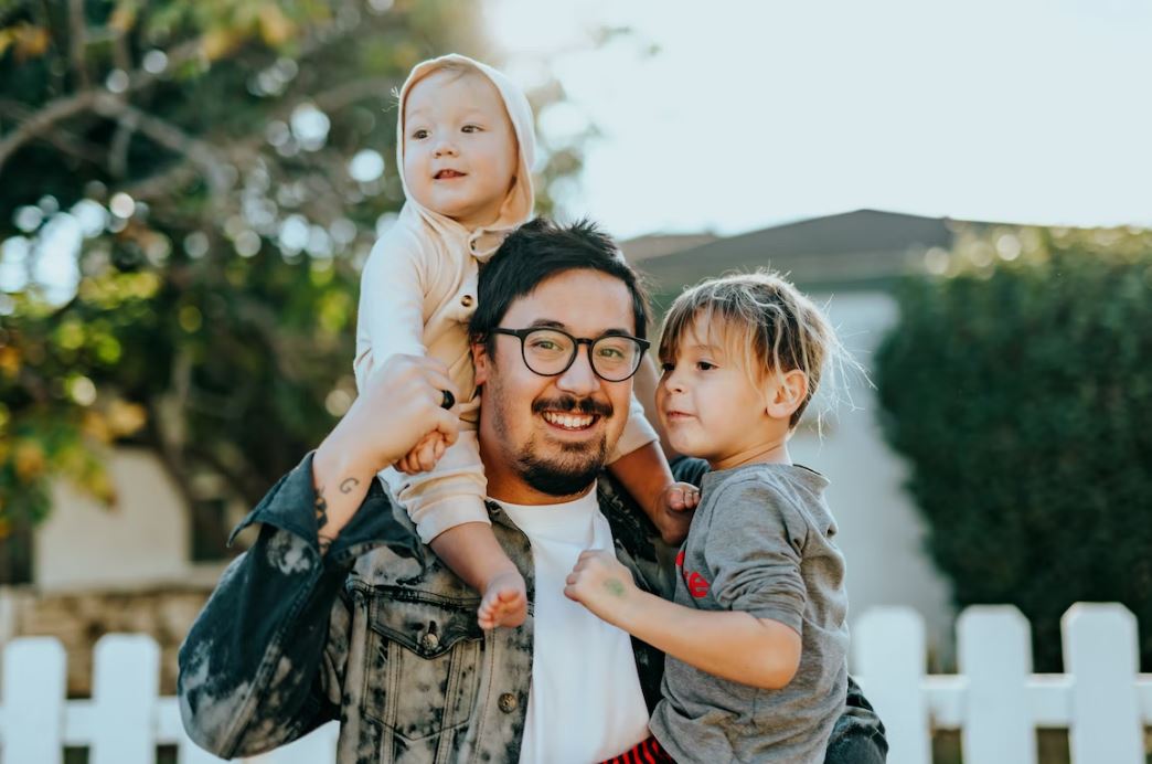 Most people think of life insurance as a way to provide for their loved ones after they die, but you can get many living benefits with the right life insurance plan. Learn more about what life insurance can provide to you: loom.ly/Ey3jkao #money #wealth