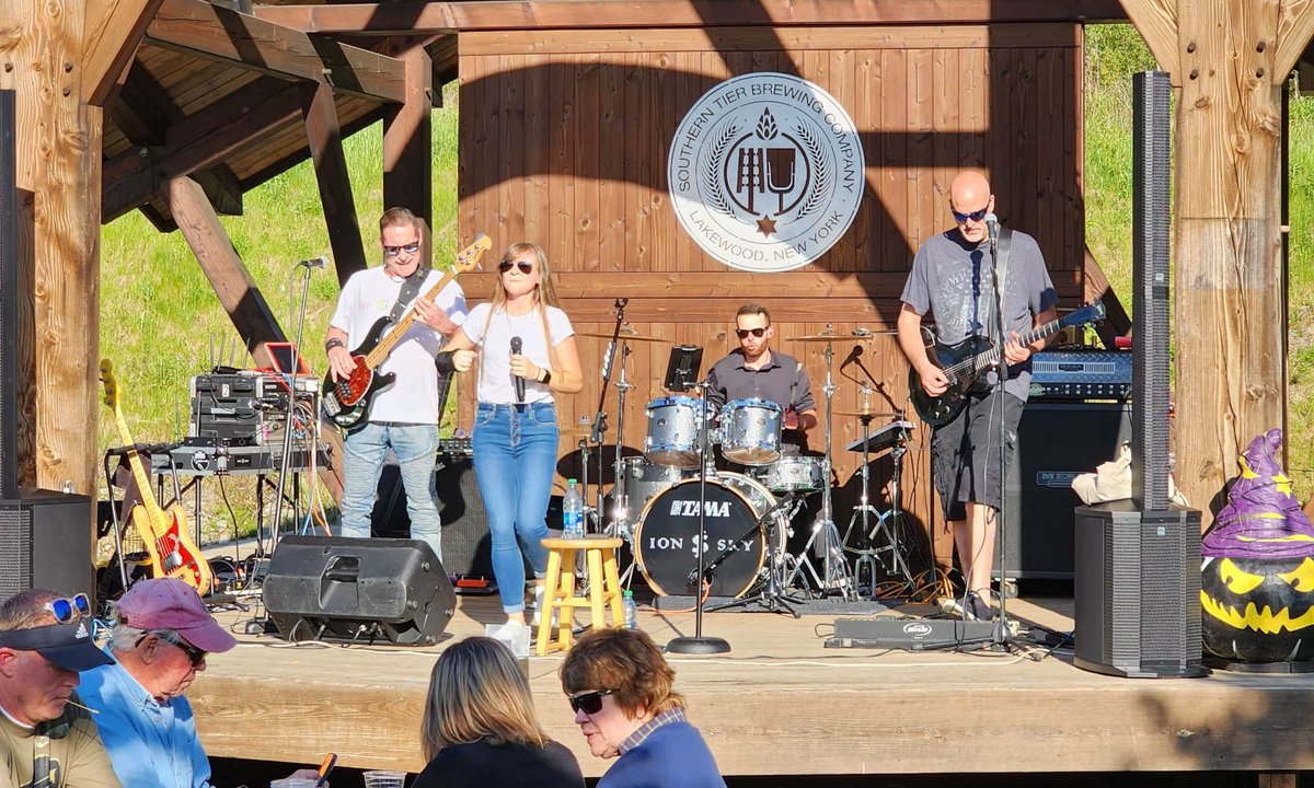 IonSkyBand's tweet photo. #ionsky #IONSKYBAND #music #livemusic #Southerntier #Westernny #performance https://t.co/phKcdIIQkw
