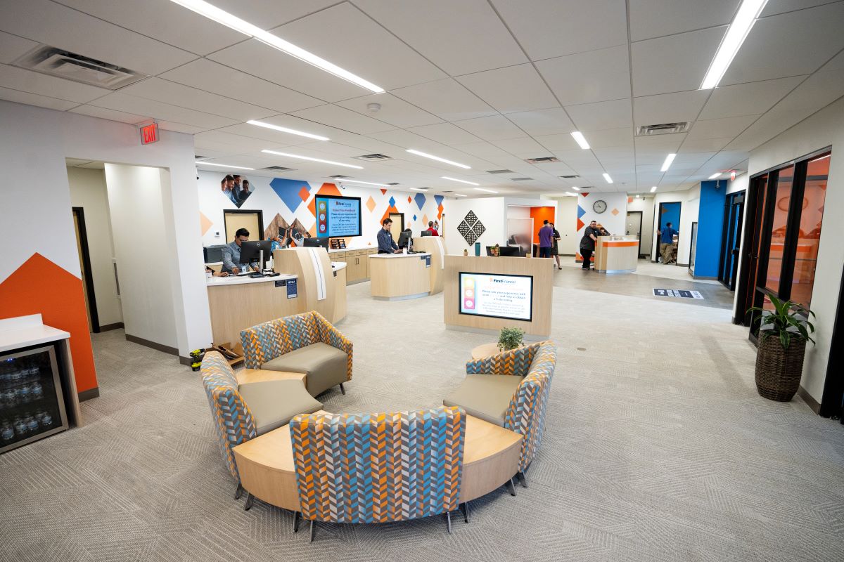 imafirst1's tweet photo. A better-quality look at the newly remodeled San Mateo Branch! Come take a peek tomorrow as the Lobby is back open! Drive-thru is now closed for further remodeling. 👍 #FFCU #remodel https://t.co/oXmBHPZLi2