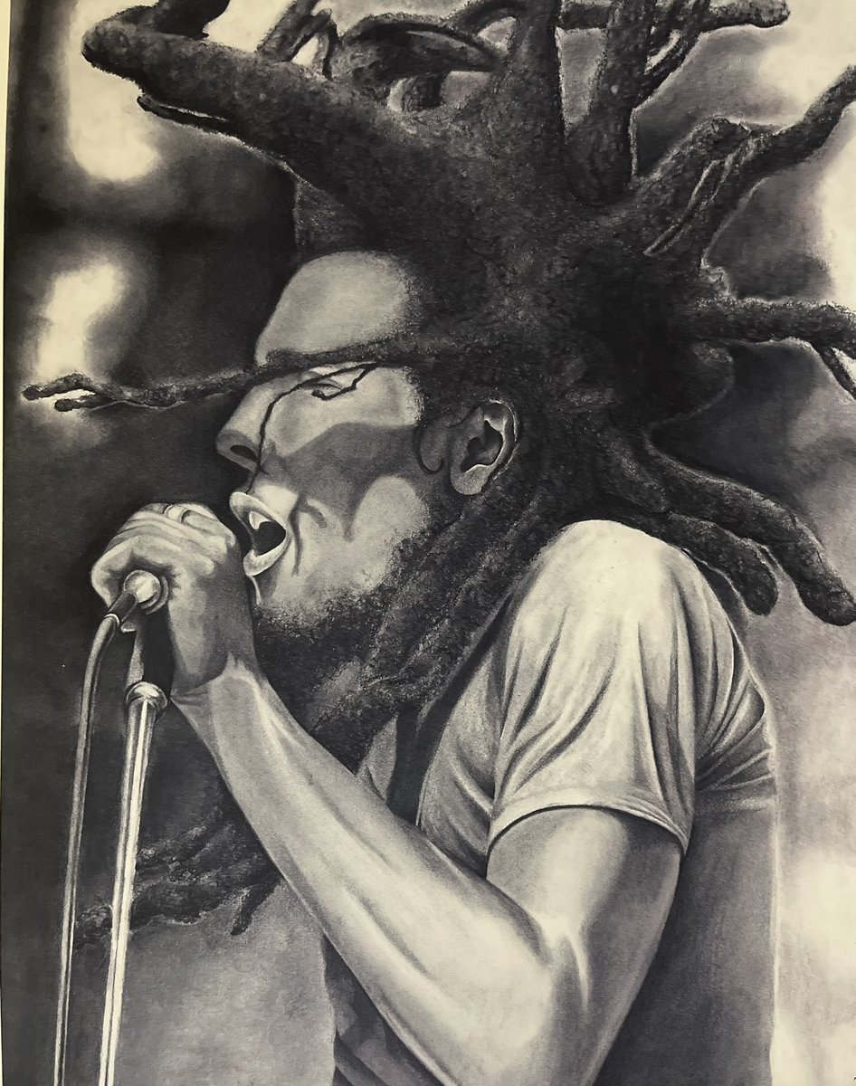 Graphiteartz's tweet image. #bobmarley drawing using charcoal. 

#handdrawn