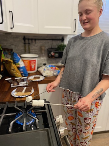 vending_guy's tweet photo. Smores https://t.co/E9lniz71Zs