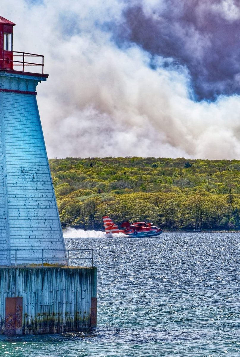 Shelburne, NS -
Barrington Lake Wildfire -
8:30pm update per SCECM the fire is currently over 10,000 hectares (38.61 square miles) in size. 
80 Firefighters, 3 Helicopters, CL415 aircraft (Newfoundland) on scene.
Photo credits,
Ronnie Hallett, David Hupman, Yarmouth Firefighters