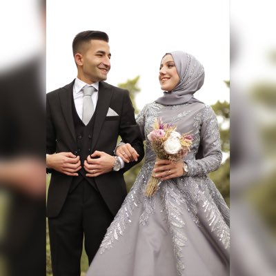 Eğer göğün yedi kat üzerine çıkmaksa niyetin,aşktan güzel merdiven bulamazsın.🤍
#YeniProfilResmi